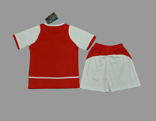 02/03 Arsenal kids kit