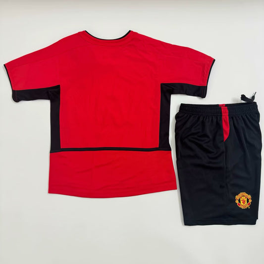 02/03 Manchester United Kids Kit
