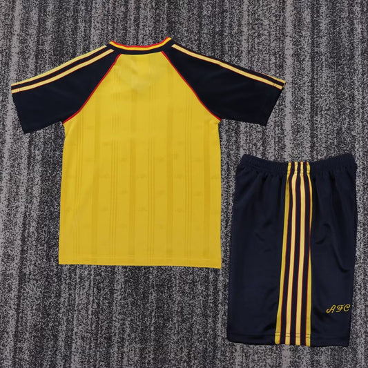 88/90 Arsenal Kids Kit