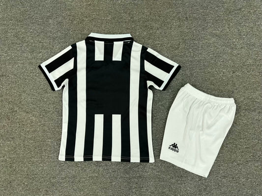 94/95 Juventus Kids Kit