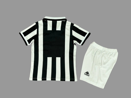 94/95 Juventus Kids Kit