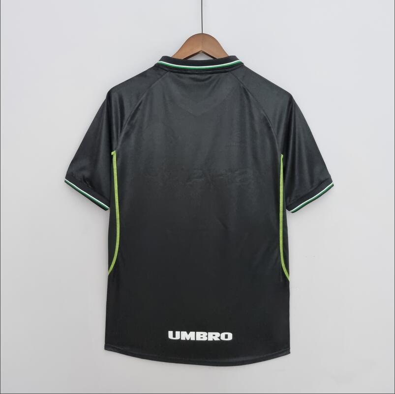 1988 Manchester United Shirt