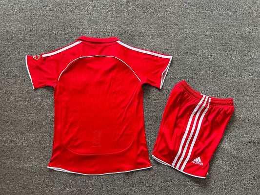 06/07 Liverpool Kids Kit