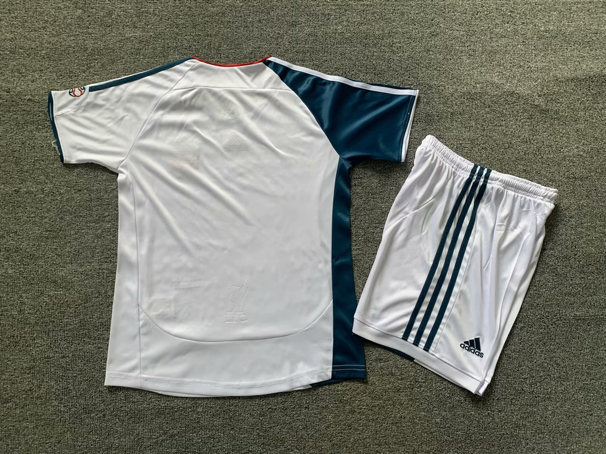 06/07 Liverpool Kids Kit