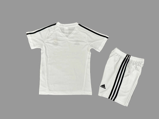 04/05 Real Madrid Kids Kit
