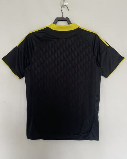 10/11 Liverpool Shirt