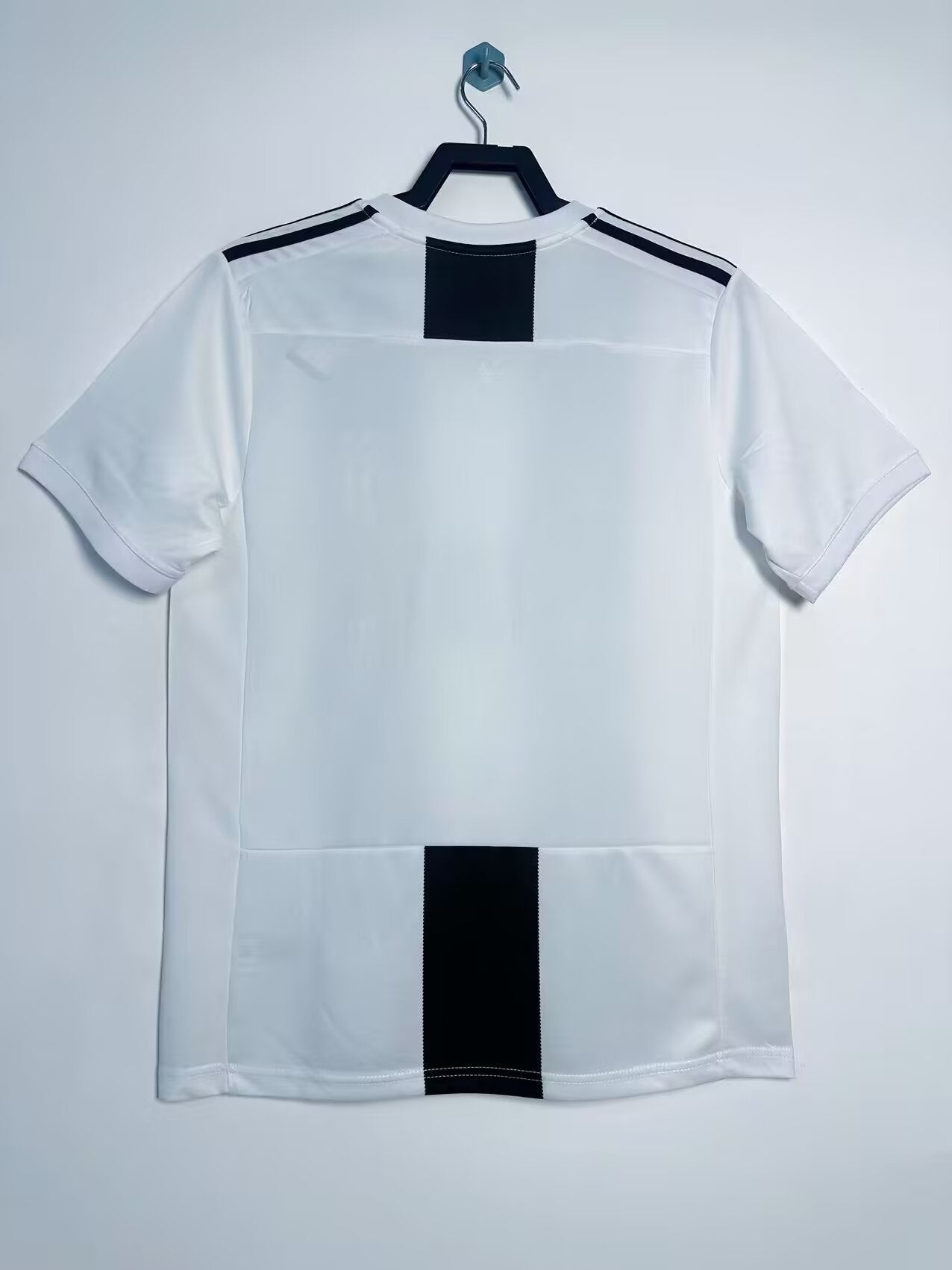 18/19 Juventus Shirt