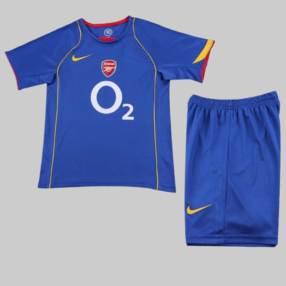 04/05 Arsenal Kids Kit