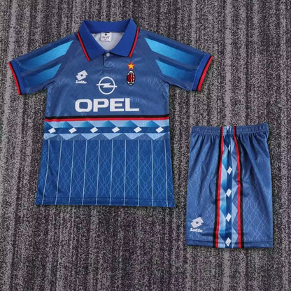 95/96 AC Milan Kids Kit