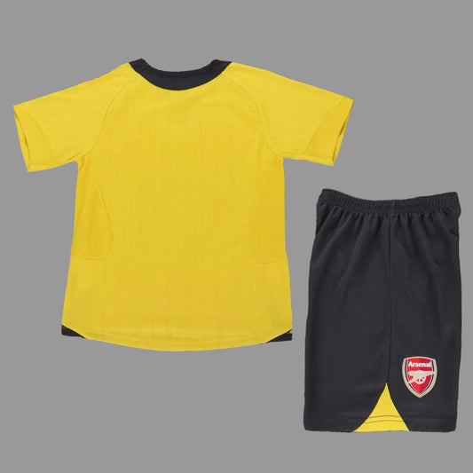 05/06 Arsenal Kids Kit