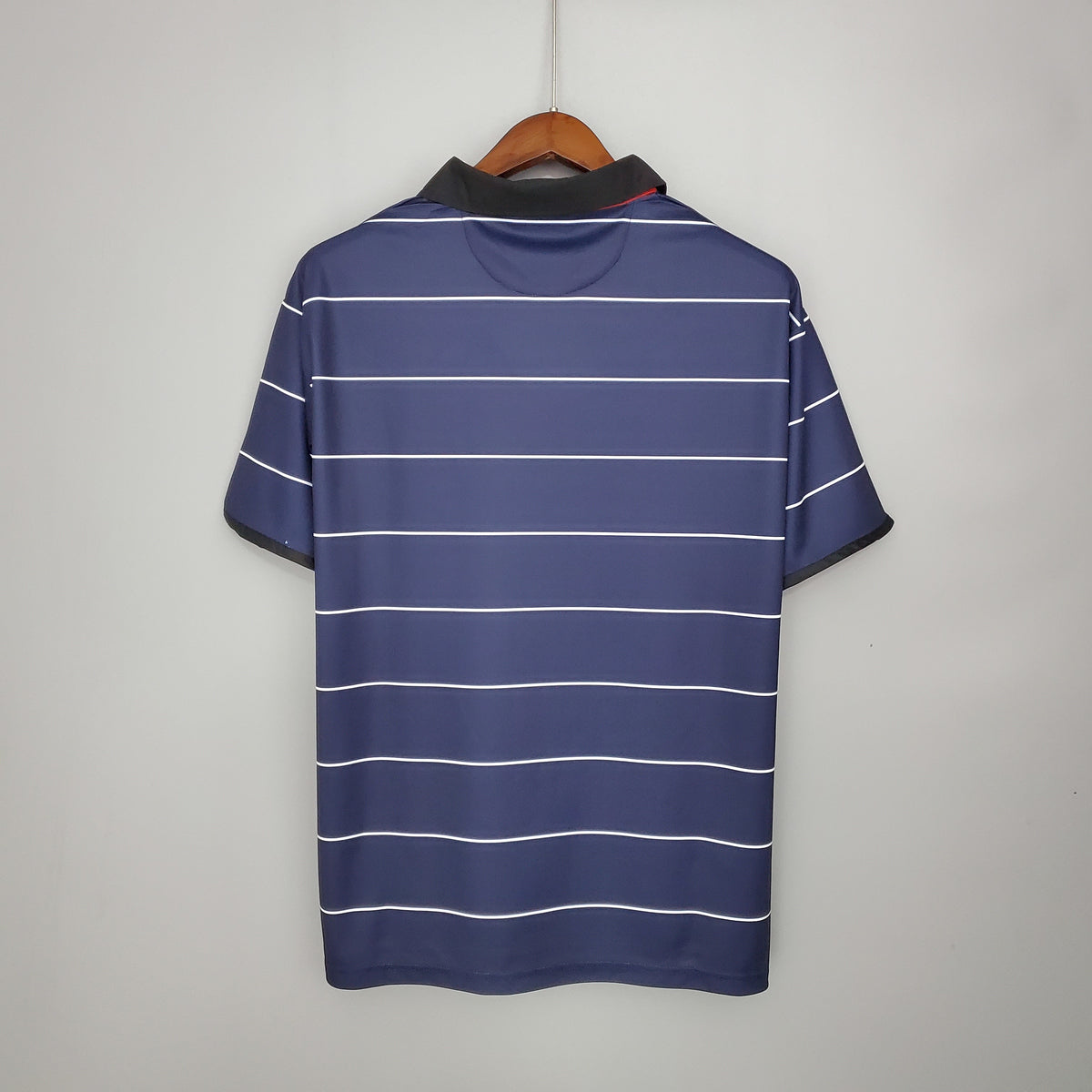99/00 Manchester United Shirt