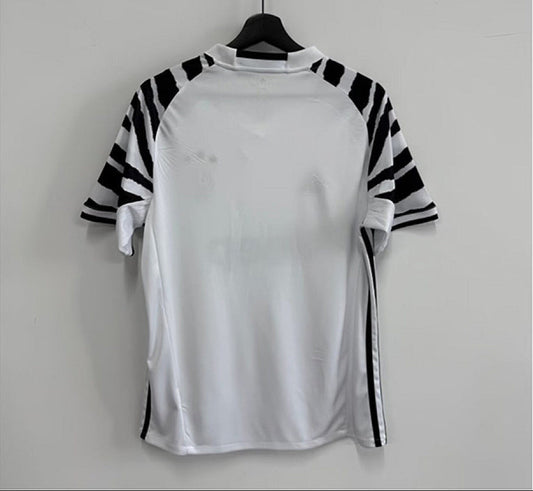 Retro Juventus 2016/17 Third Shirt