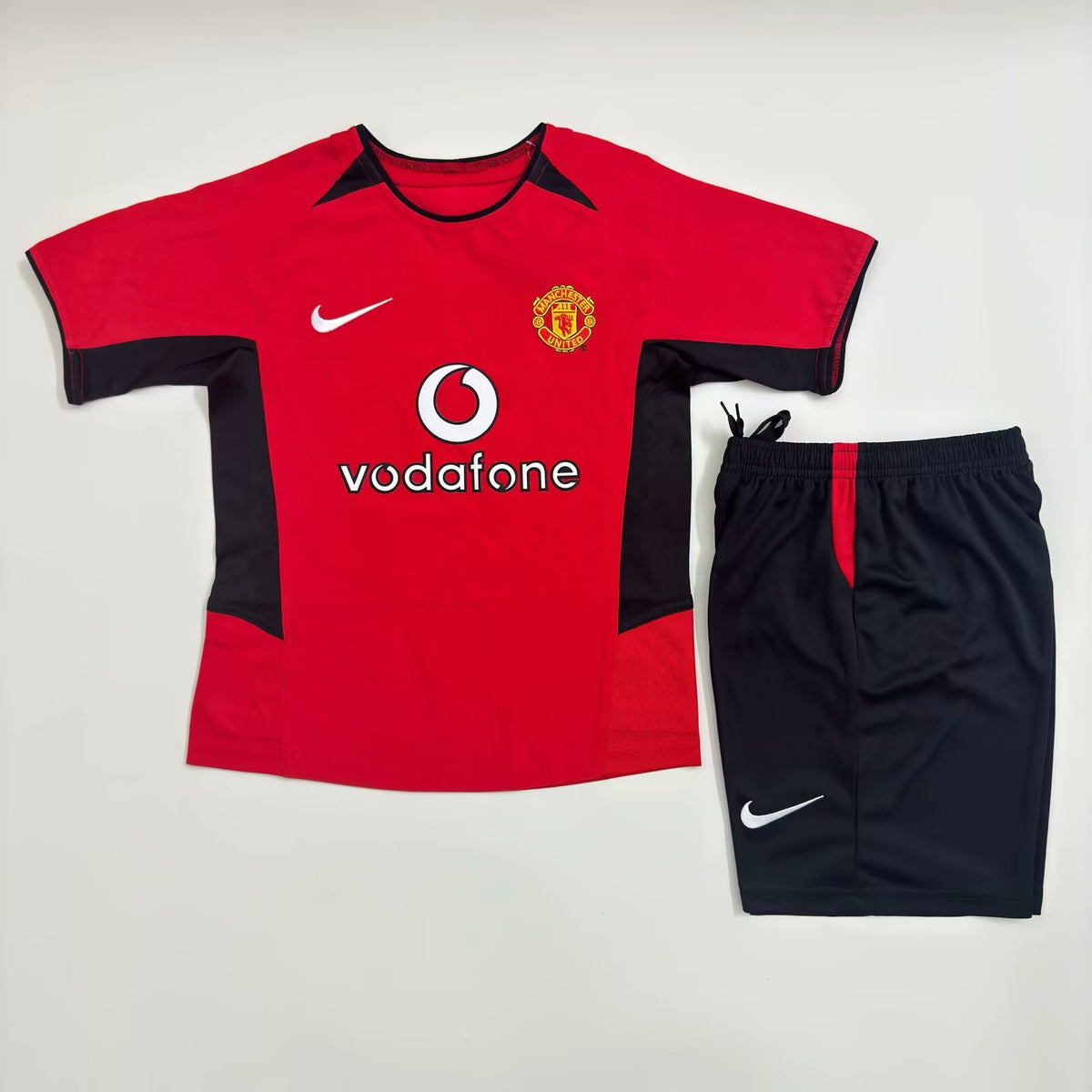 02/03 Manchester United Kids Kit