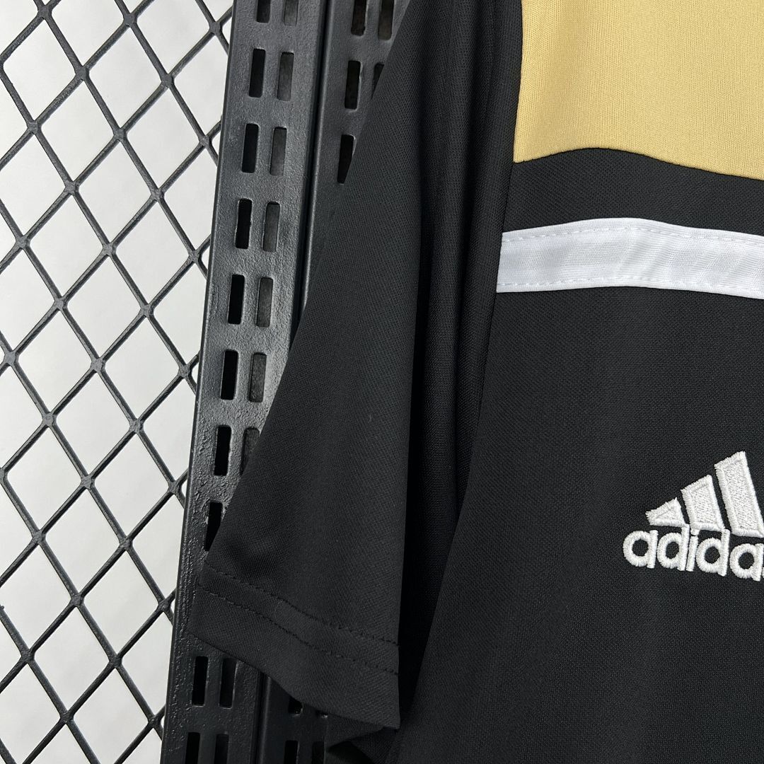 Retro Ajax 2018/19 Away Shirt