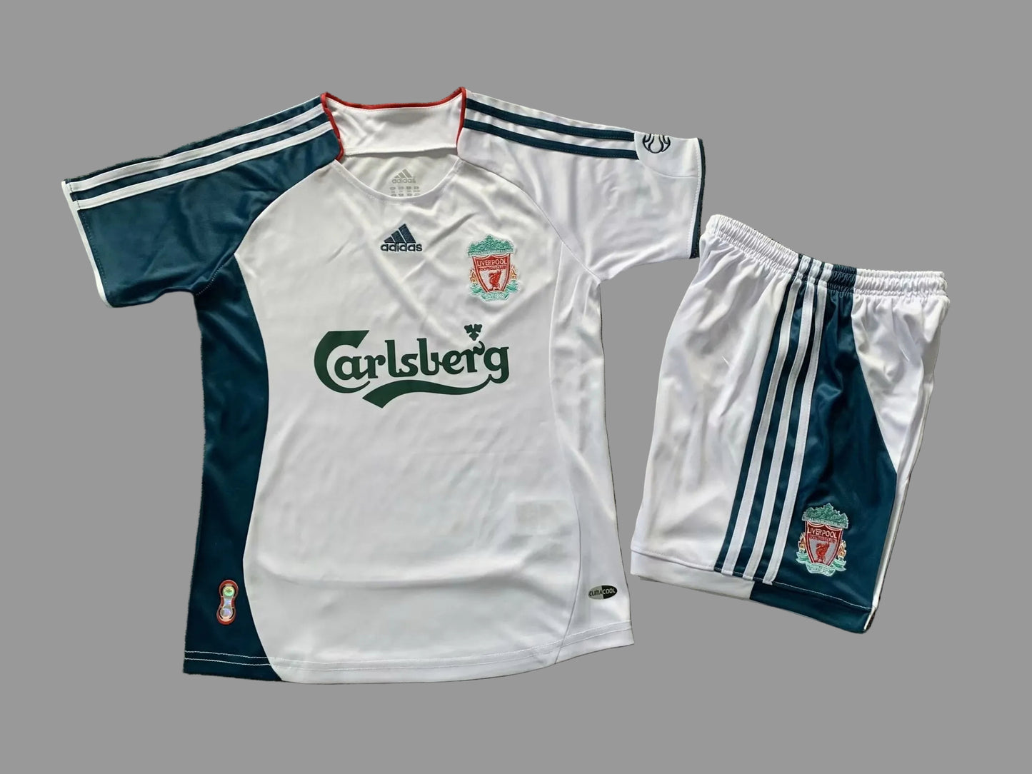 06/07 Liverpool Kids Kit