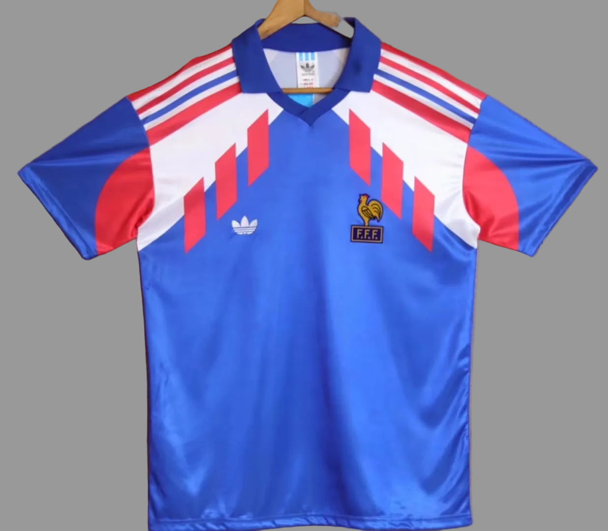 88/90 France Shirt
