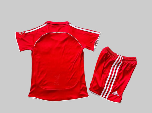 06/07 Liverpool Kids Kit