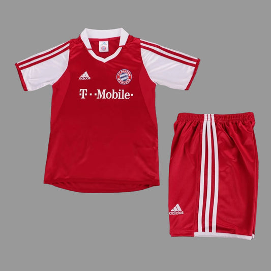 03/04 Bayern Munich Kids Kit