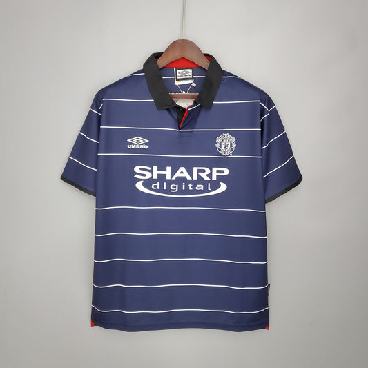 99/00 Manchester United Shirt
