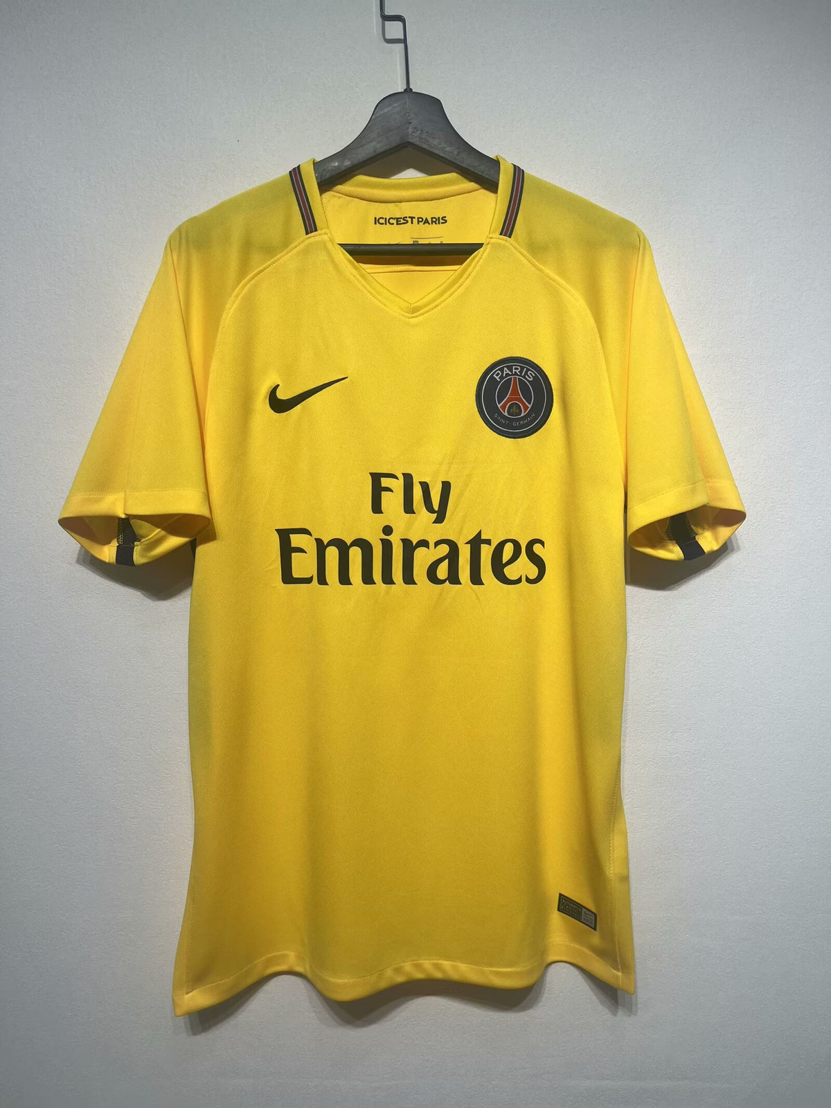 17/18 PSG Shirt