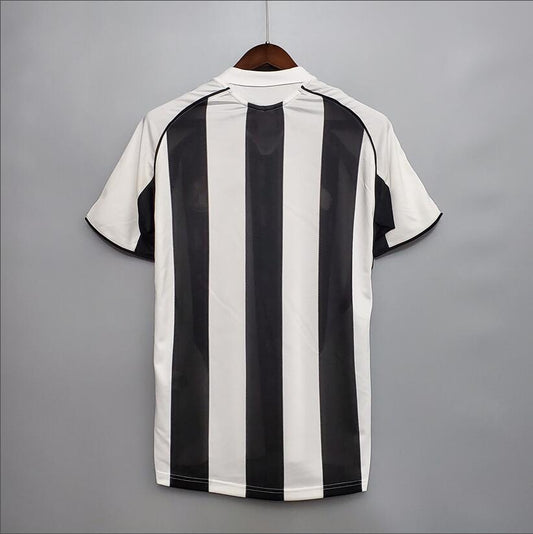 05/06 Newcastle United Home Shirt