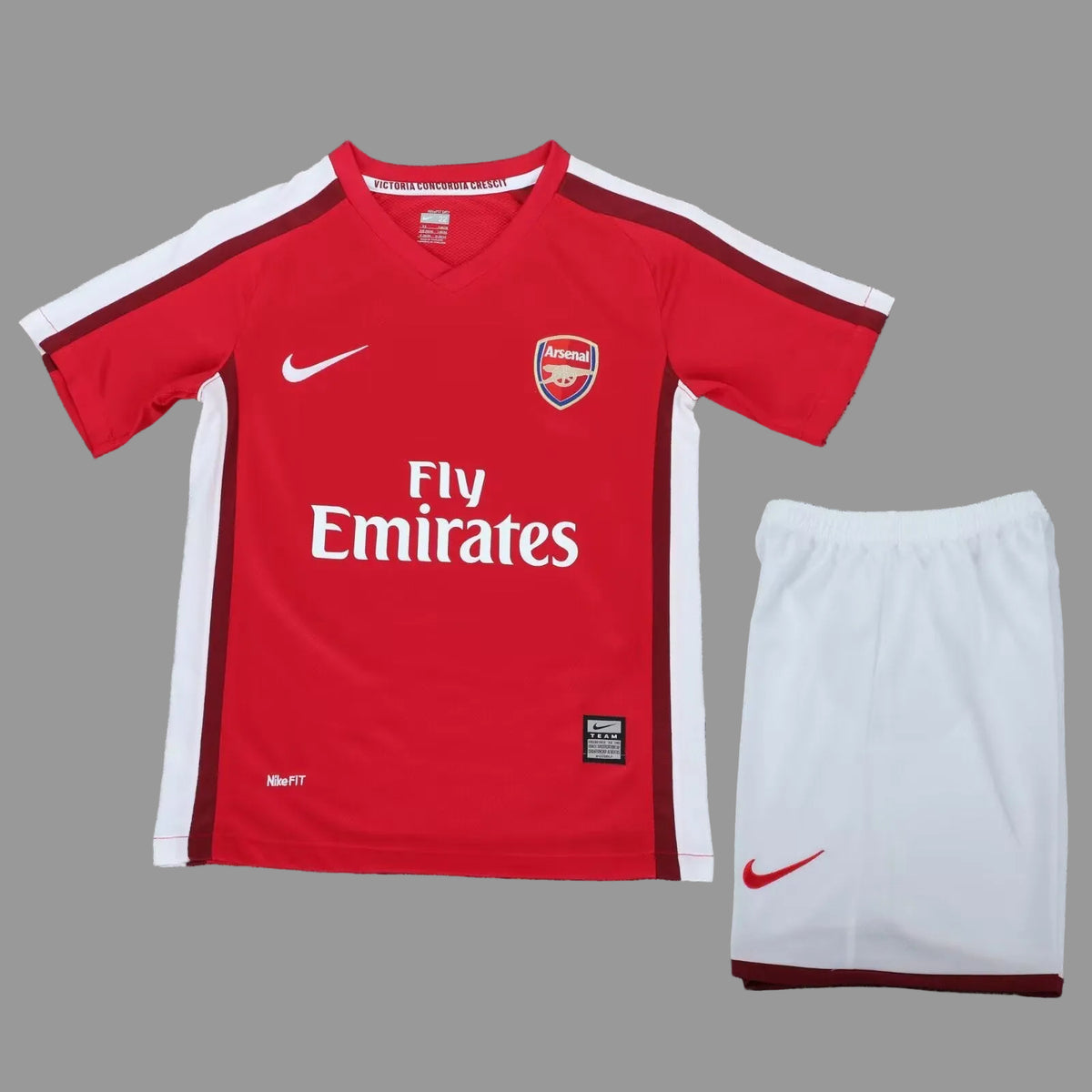 08/10 Arsenal Kids Kit