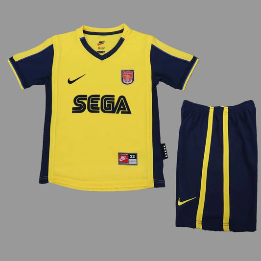 00/01 Arsenal Kids Kit