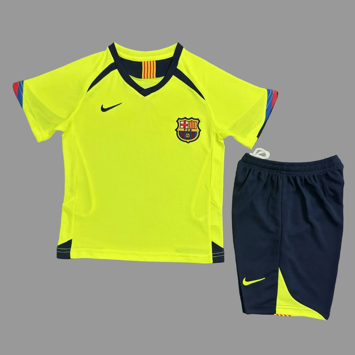 05/06 Barcelona Kids Kit