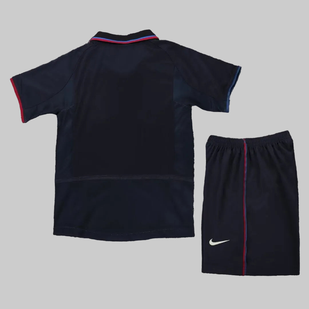 02/03 Barcelona Kids Kit
