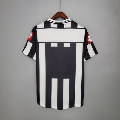 01/02 Juventus Shirt