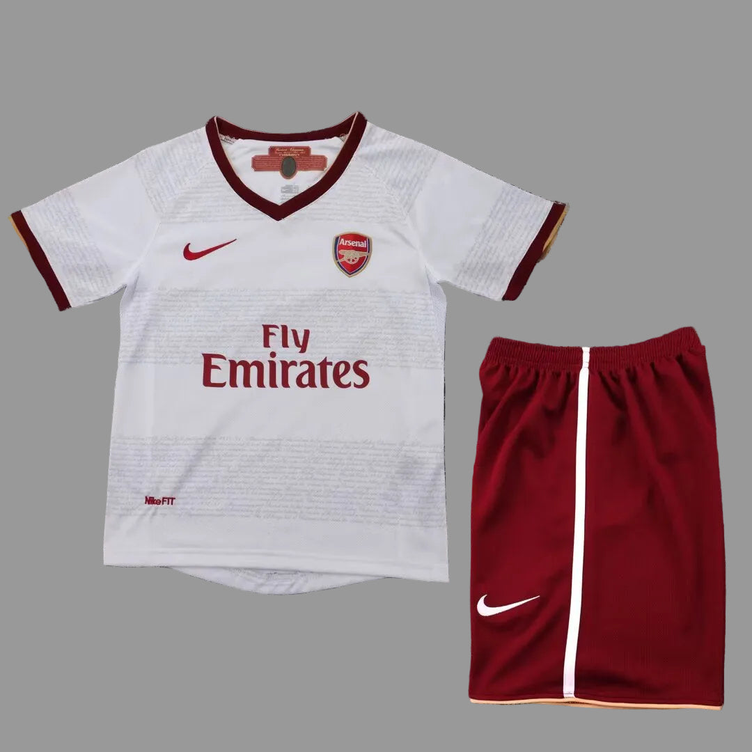 07/08 Arsenal Kids Kit